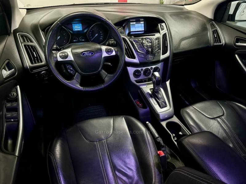 FORD - FOCUS - 2015/2015 - Branca - R$ 53.900,00