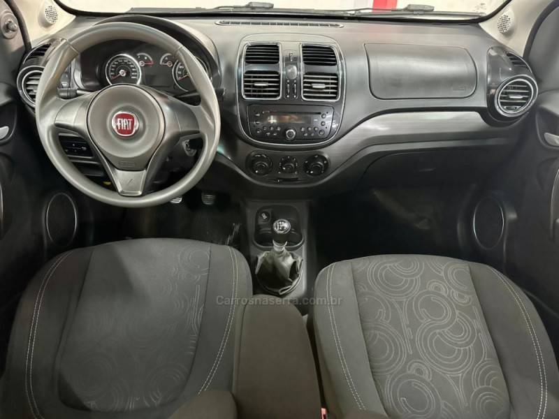 FIAT - GRAND SIENA - 2014/2014 - Prata - Sob Consulta