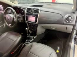RENAULT - LOGAN - 2015/2015 - Vermelha - R$ 39.900,00