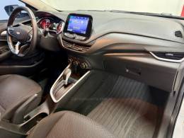 CHEVROLET - ONIX - 2022/2022 - Branca - R$ 71.900,00