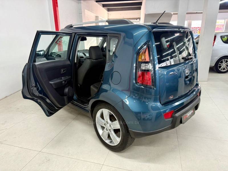 KIA MOTORS - SOUL - 2010/2010 - Azul - R$ 42.900,00