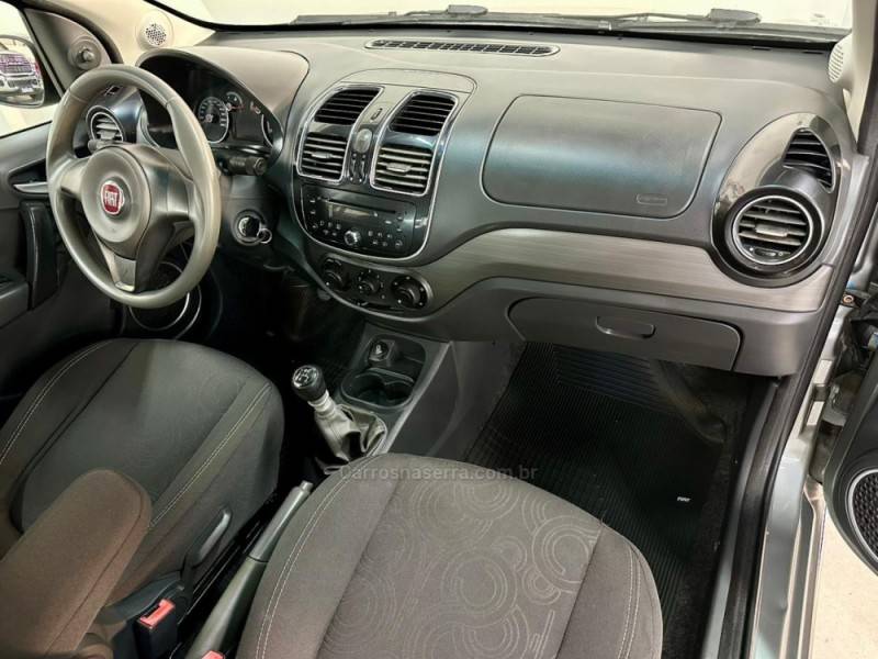 FIAT - GRAND SIENA - 2014/2014 - Prata - Sob Consulta