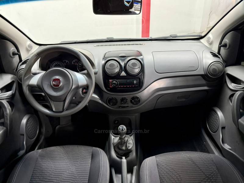 FIAT - PALIO - 2013/2013 - Prata - R$ 37.900,00