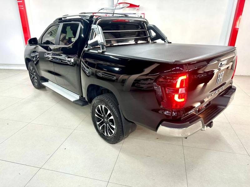 FIAT - TITANO - 2024/2024 - Preta - Sob Consulta