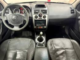 RENAULT - MÉGANE - 2008/2008 - Prata - R$ 23.900,00