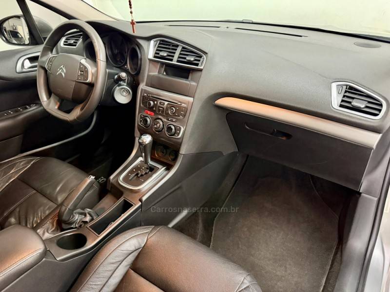CITROËN - C4 LOUNGE - 2015/2015 - Prata - R$ 50.900,00