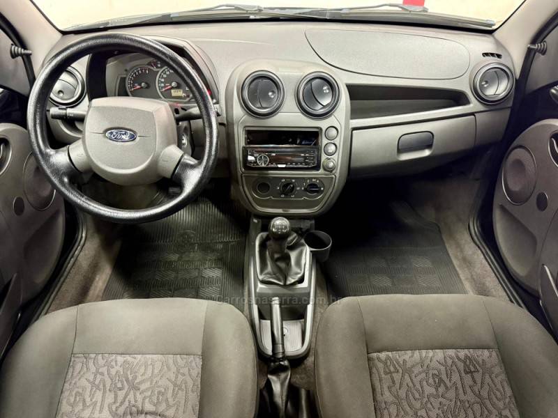 FORD - KA - 2011/2011 - Preta - R$ 23.900,00